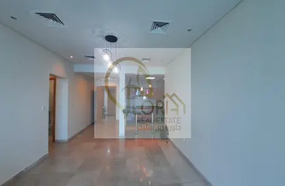 Apartment - 2 Bedrooms - 3 Bathrooms for rent in Zig Zag Tower A - Zig Zag Towers - West Bay - Doha