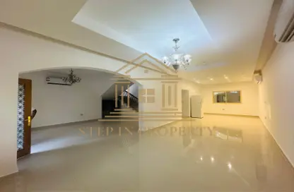 Villa - 4 Bedrooms - 4 Bathrooms for rent in Salwa Road - Al Aziziyah - Doha