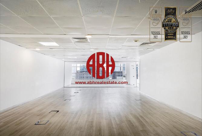 Office Space - Studio - 2 Bathrooms for rent in Burj Al Marina - Marina District - Lusail