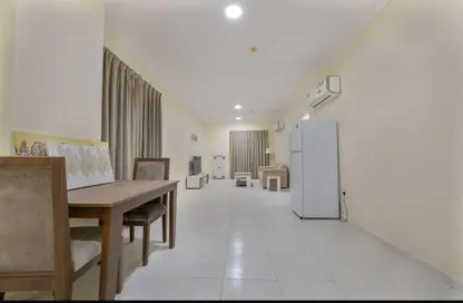 Apartment - 1 Bedroom - 1 Bathroom for rent in Umm Ghuwailina 4 - Umm Ghuwailina - Doha