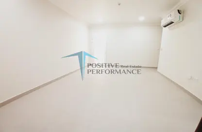 Apartment - 2 Bedrooms - 2 Bathrooms for rent in Al Muntazah Street - Al Muntazah - Doha