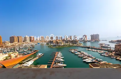 Apartment - 2 Bedrooms - 3 Bathrooms for rent in Sabban Towers - Porto Arabia - The Pearl Island - Doha