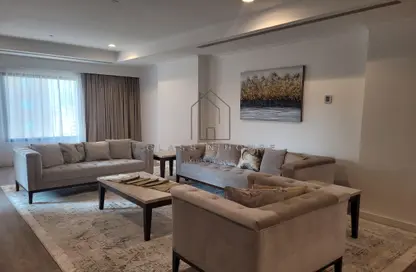 Apartment - 1 Bedroom - 2 Bathrooms for rent in East Porto Drive - Porto Arabia - The Pearl Island - Doha