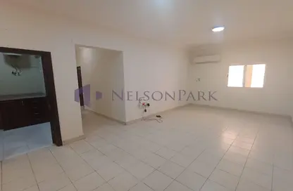 Apartment - 2 Bedrooms - 1 Bathroom for rent in Anas Street - Fereej Bin Mahmoud North - Fereej Bin Mahmoud - Doha