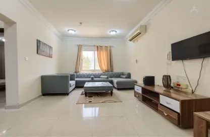 Apartment - 1 Bedroom - 1 Bathroom for rent in Umm Ghuwalina - Umm Ghuwailina - Doha