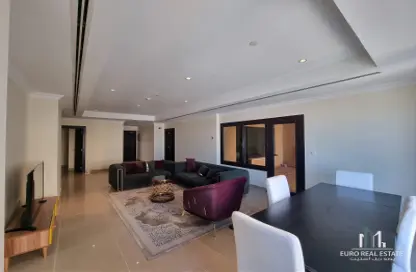 Apartment - 1 Bedroom - 2 Bathrooms for rent in East Porto Drive - Porto Arabia - The Pearl Island - Doha