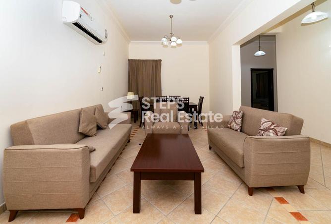 Apartment - 2 Bedrooms - 3 Bathrooms for rent in Al Mansoura - Al Mansoura - Doha