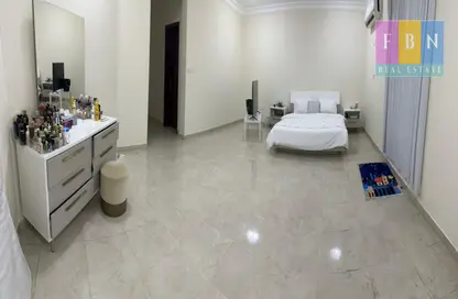 Villa - 5 Bedrooms - 5 Bathrooms for rent in Umm Salal Ali - Umm Salal Ali - Doha