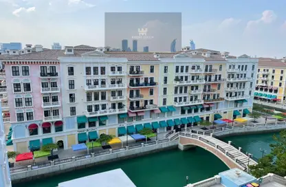 Apartment - 2 Bedrooms - 3 Bathrooms for rent in Qanat Quartier - The Pearl Island - Doha