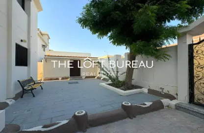 Villa - 4 Bedrooms - 4 Bathrooms for rent in Wholesale Market Street - Abu Hamour - Doha