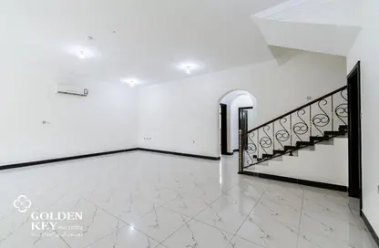 Villa - 5 Bedrooms - 6 Bathrooms for rent in Ain Khaled - Ain Khaled - Doha