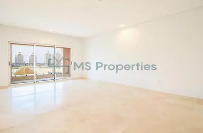 Apartment - 3 Bedrooms - 4 Bathrooms for rent in Viva East - Viva Bahriyah - The Pearl Island - Doha