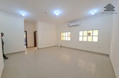 Apartment - 2 Bedrooms - 2 Bathrooms for rent in Fereej Bin Mahmoud South - Fereej Bin Mahmoud - Doha