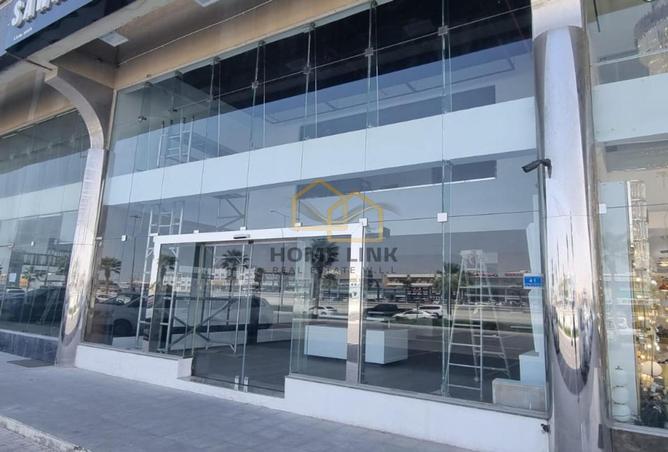 Shop - Studio - 1 Bathroom for rent in Salwa Road - Al Aziziyah - Doha