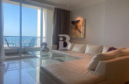 Penthouse - 2 Bedrooms - 3 Bathrooms for rent in Viva East - Viva Bahriyah - The Pearl Island - Doha