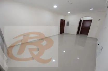 Apartment - 2 Bedrooms - 2 Bathrooms for rent in Ain Al Soudan Street - Mesaieed Road - Al Wakra