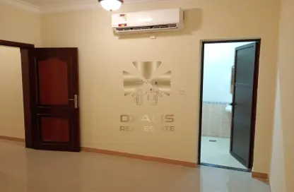 Apartment - 2 Bedrooms - 3 Bathrooms for rent in Thabit Bin Zaid Street - Al Mansoura - Doha