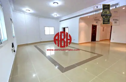 Apartment - 2 Bedrooms - 2 Bathrooms for rent in Al Khalidiya Street - Najma - Doha