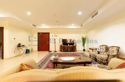 Apartment - 3 Bedrooms - 4 Bathrooms for sale in West Porto Drive - Porto Arabia - The Pearl Island - Doha