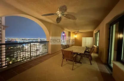 Apartment - 2 Bedrooms - 3 Bathrooms for rent in Marina Gate - Porto Arabia - The Pearl Island - Doha