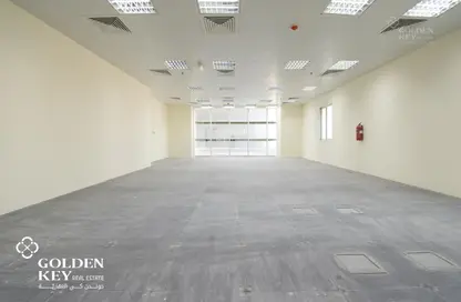 Office Space - Studio - 2 Bathrooms for rent in Hiteen Street - Al Muntazah - Doha