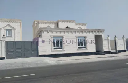 Villa - 7 Bedrooms for sale in Al Wukair - Al Wukair - Al Wakra