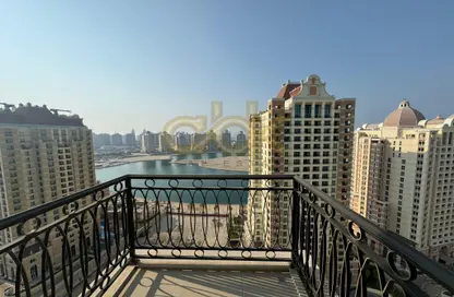 Apartment - 3 Bedrooms - 5 Bathrooms for rent in Floresta Gardens - Floresta Gardens - The Pearl Island - Doha