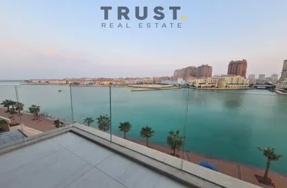 Apartment - 1 Bedroom - 2 Bathrooms for rent in Gewan Island - The Pearl Island - Doha