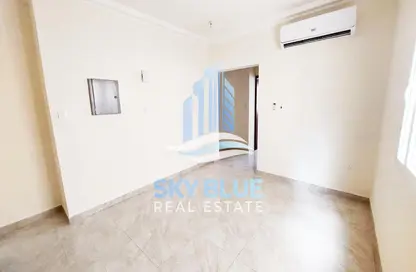 Apartment - 3 Bedrooms - 2 Bathrooms for rent in Madinat Khalifa North - Madinat Khalifa - Doha