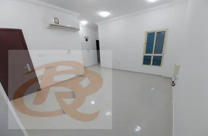 Apartment - 2 Bedrooms - 2 Bathrooms for rent in Fereej Bin Omran - Doha