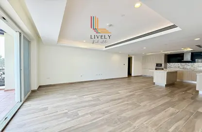 Apartment - 2 Bedrooms - 3 Bathrooms for rent in Viva East - Viva Bahriyah - The Pearl Island - Doha