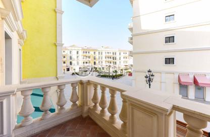 Apartment - 3 Bedrooms - 4 Bathrooms for rent in Mercato - Qanat Quartier - The Pearl Island - Doha