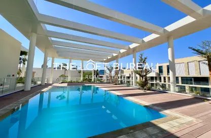 Apartment - 3 Bedrooms - 4 Bathrooms for rent in Gewan Island - The Pearl Island - Doha