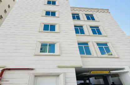 Apartment - 3 Bedrooms - 2 Bathrooms for rent in Fereej Bin Mahmoud - Doha