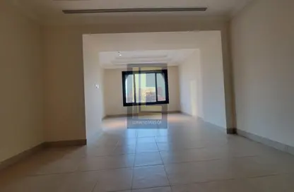 Apartment - 2 Bedrooms - 3 Bathrooms for rent in East Porto Drive - Porto Arabia - The Pearl Island - Doha