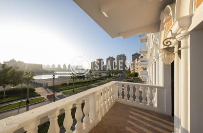 Apartment - 1 Bedroom - 2 Bathrooms for rent in Carnaval - Qanat Quartier - The Pearl Island - Doha