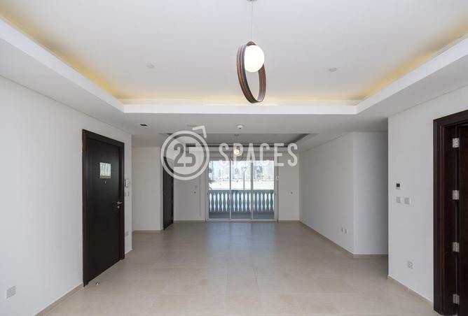 Apartment - 1 Bedroom - 2 Bathrooms for rent in Viva East - Viva Bahriyah - The Pearl Island - Doha