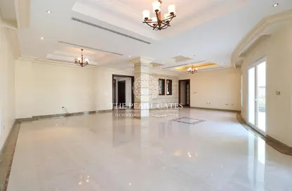 Villa - 5 Bedrooms - 6 Bathrooms for rent in West Bay Lagoon Villas - West Bay Lagoon - West Bay Lagoon - Doha