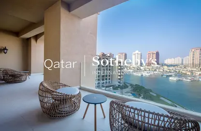 Apartment - 3 Bedrooms - 5 Bathrooms for rent in The Pearl Island - Doha