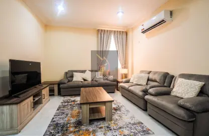 Apartment - 3 Bedrooms - 2 Bathrooms for rent in Al Sadd Road - Al Sadd - Doha