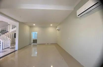 Villa - 5 Bedrooms - 6 Bathrooms for rent in Salaja Street - Doha Al Jadeed - Doha