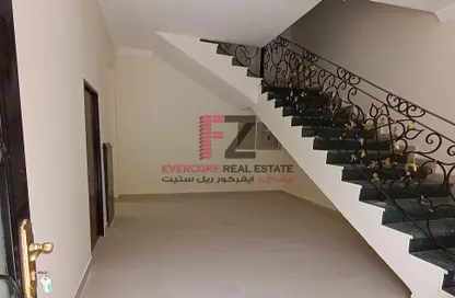 Villa - 4 Bedrooms - 4 Bathrooms for rent in Ain Khaled - Ain Khaled - Doha