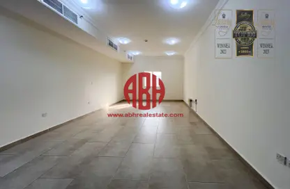 Apartment - 3 Bedrooms - 3 Bathrooms for rent in Al Darwish Building - Al Sadd - Al Sadd - Doha