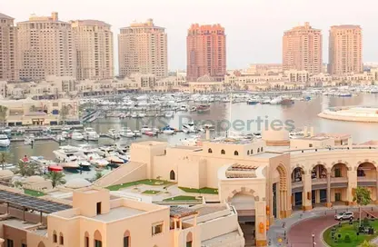 Apartment - 2 Bedrooms - 3 Bathrooms for sale in West Porto Drive - Porto Arabia - The Pearl Island - Doha