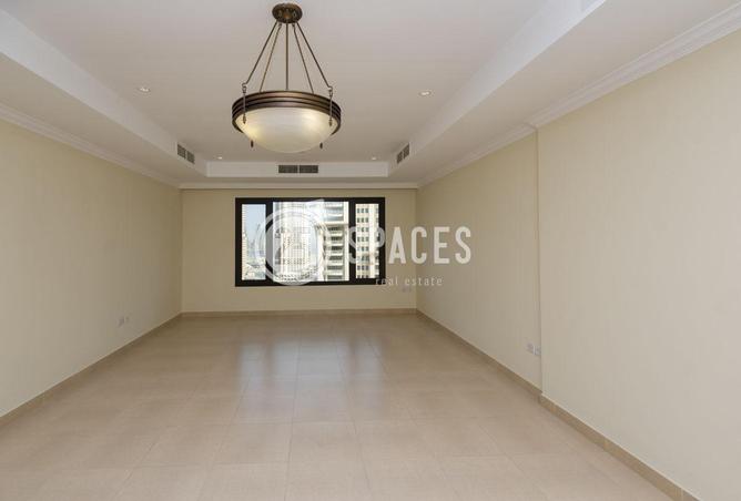 Apartment - 1 Bedroom - 2 Bathrooms for rent in West Porto Drive - Porto Arabia - The Pearl Island - Doha