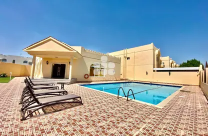 Villa - 4 Bedrooms - 4 Bathrooms for rent in Al Hamraa Street - Al Thumama - Doha