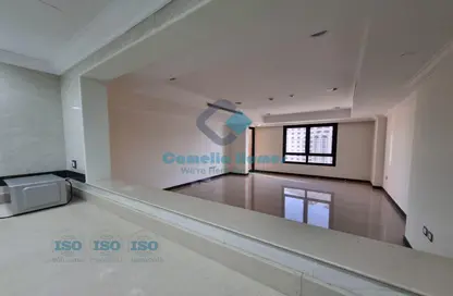 Apartment - 2 Bedrooms - 2 Bathrooms for sale in East Porto Drive - Porto Arabia - The Pearl Island - Doha