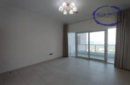 Apartment - 2 Bedrooms - 3 Bathrooms for rent in Burj Al Marina - Marina District - Lusail