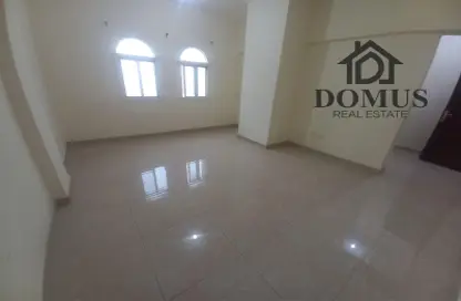 Apartment - 2 Bedrooms - 2 Bathrooms for rent in Thabit Bin Zaid Street - Al Mansoura - Doha