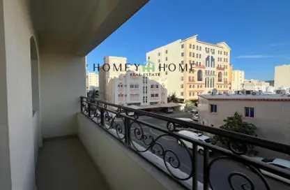 Apartment - 2 Bedrooms - 2 Bathrooms for rent in Umm Ghuwalina - Umm Ghuwailina - Doha